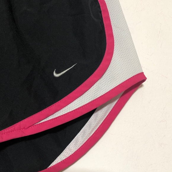 Nike Dri Fit Shorts - Picture 3 of 10